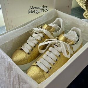 ALEXANDER MCQUEEN Oversized Lacquered Moiré Sneaker